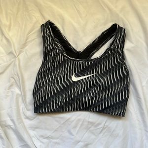 Nike sports bra XS